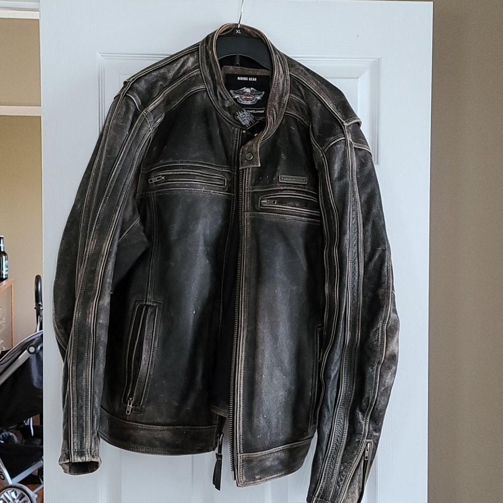 Leather riding vest